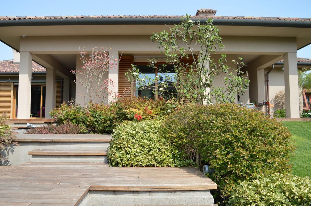 B&B La Casa Di Angela Cusago Exterior photo